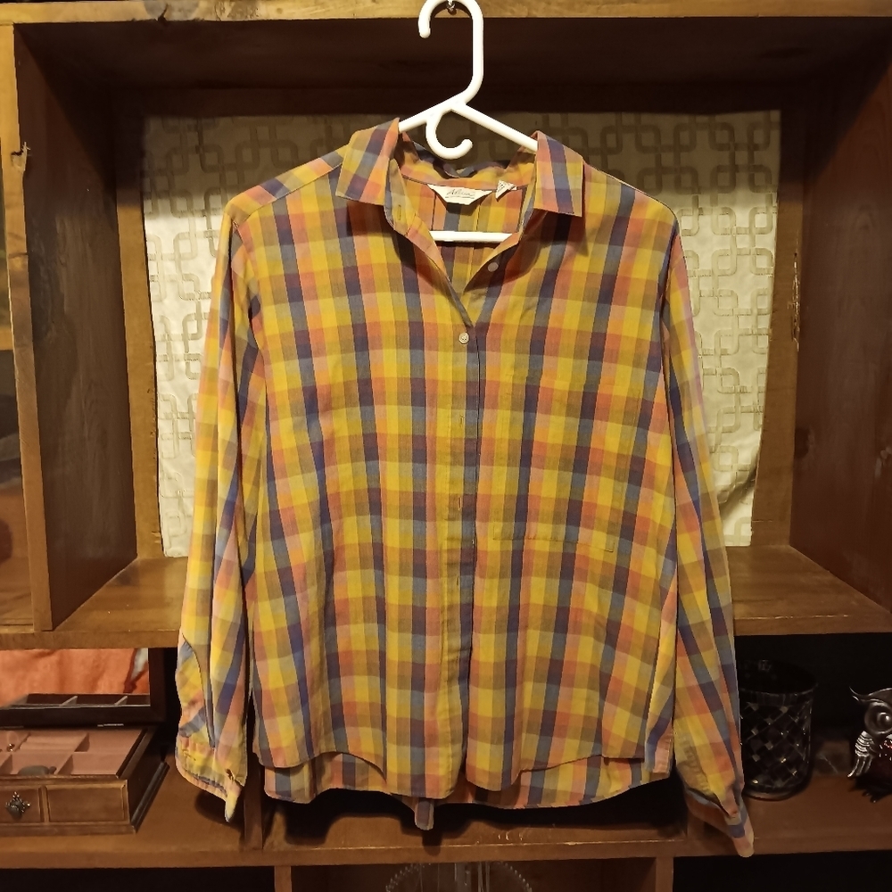 Long sleeved multi colored Alicia Co. Shirt